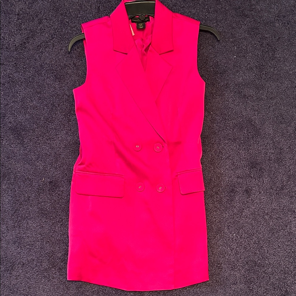 House of Harlow 1960 Vibrant Pink Sleeveless dress
